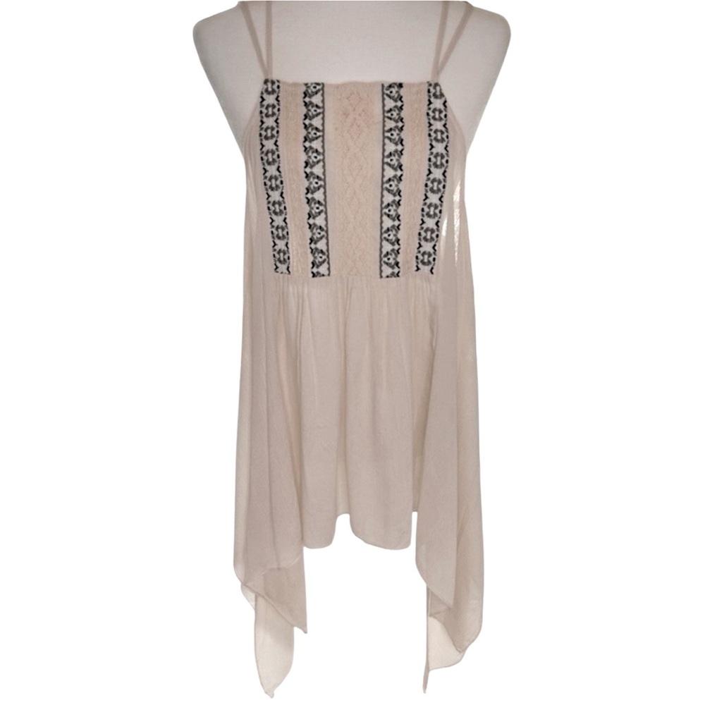 POL Cream and Black Embroidered Detail Top, Sz M